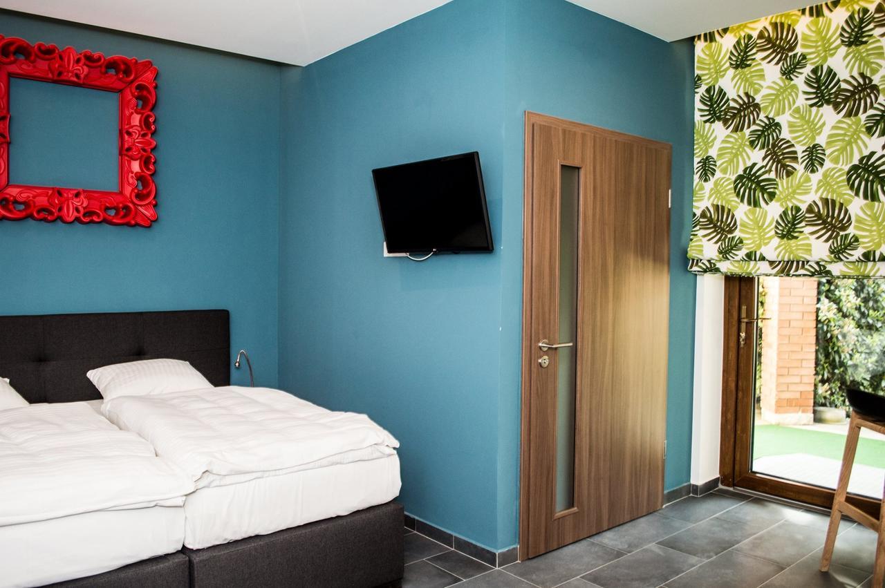 Hotel Matrix Seghedin Exterior foto